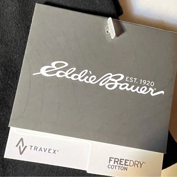 NWT Eddie Bauer Black Travex Short Sleeve V-Neck Tee Shirt - Picture 7 of 7